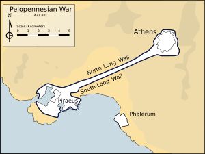 아테네가 건설한 긴 성벽 지도.