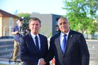 2018년 5월 16일 소피아에서 불가리아 총리 보이코 보리소프와 체라르