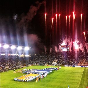 경기 시작 전 홈 디포 센터의 모습