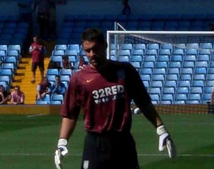 2007년 아스톤 빌라에서 훈련 중인 카슨