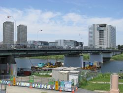 km}}) 회장의 가스교량 (2011년 5월 15일)