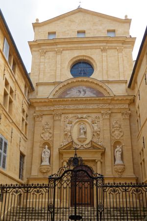 Chapelle des Ursulines d'Aix-en-Provence}}는 영화 속 타라스콩의 교회를 묘사하는 엑상프로방스의 Chapelle Sainte Catherine de Sienne (생 카트린 드 시엔 예배당)이다.