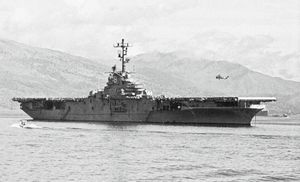 밸리 포지는 1969년 2월경 수비크 만에 정박해 있다.