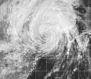 한반도에 접근하고 있는 태풍 프라피룬 (8월 31일)