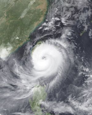 8월 22일, 대만을 향해 접근하며 2차 최성기를 맞이한 태풍 덴빈