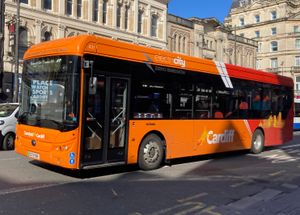 카디프 버스(Cardiff Bus) 유퉁 E12, 웨일스 카디프