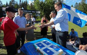 퀘벡 퐁루즈에서 열린 생장바티스트 데이 축제에 참석한 시어