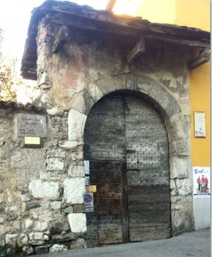 루치아 몬델라의 집(추정)