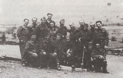 글리고로프(오른쪽 위)와 1944년 경 코작에서 마케도니아 파르티잔 참모부의 다른 구성원들