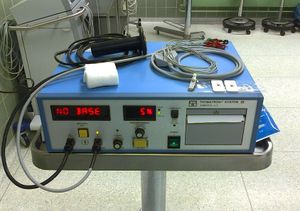 현대식 전기 경련 요법 기기