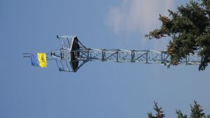 2014년 8월 마린카의 라디오 타워에 게양된 우크라이나 국기