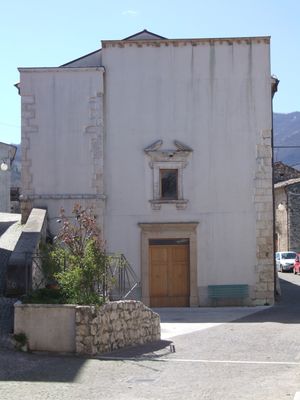 칸사노 주민들의 이주에 대한 상설 전시관을 포함하는 오크리티쿰 문서 센터