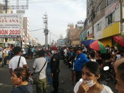 3월 16일 마스크를 착용한 리마 시민들