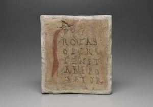 기원후 200년경 시리아 두라 유로포스에서 발견된 4개의 사토르 마방진 중 하나 (모두 ROTAS 형식).