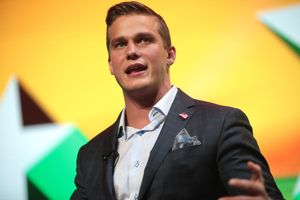 2020년 터닝 포인트 USA 행사에서 연설하는 코손