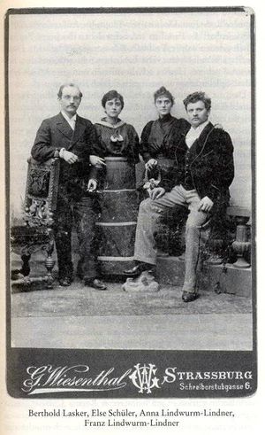 베르톨트 라스커, 엘제 라스커쉴러, 안나 린트부름-린트너, 프란츠 린트부름-린트너 (왼쪽부터, 1900년경)