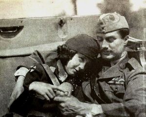 영화 스틸로 제임스 레니와 함께 출연한 기시, 영화 플라잉 팻(1920)