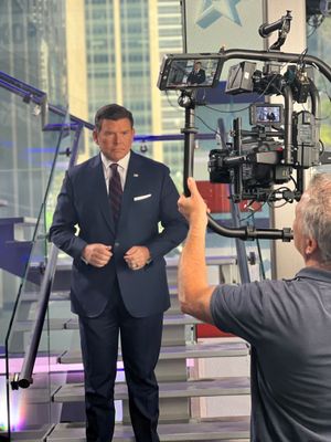 뉴욕 스튜디오에 있는 브렛