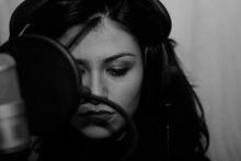 2012년 런던에서 녹음하는 칠미