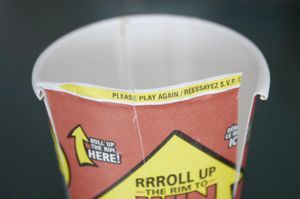 2007년 "Roll Up the Rim to Win" 컵에서 떨어진 예시