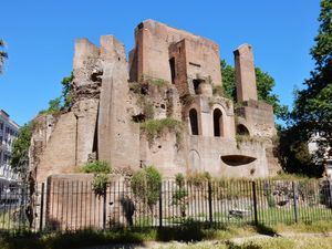 알렉산데르 님파에움