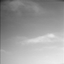 피닉스 착륙지 상공을 10분 동안 이동하는 얼음 구름 (2008년 8월 29일)