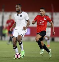 2017년 카타르 스타스 리그 경기에서 압델카림과 압두라만 알-하라지