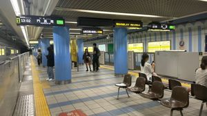 나가호리 쓰루미료쿠치선 승강장