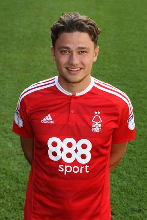 2016년 노팅엄 포레스트에서 캐시