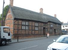 힝클리에 있는 틀 짜는 사람의 코티지