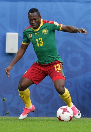 2017년 6월 카메룬을 대표하여 경기에 출전하는 바소고그