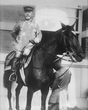 혼고 후사타로 장군, 1916년경