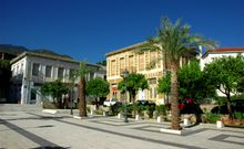 암피사 시의 광장