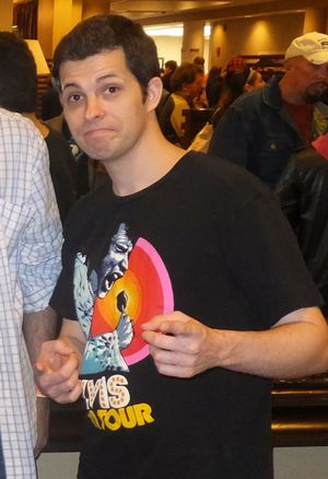 롤프의 오랜 친구인 마이크 마테이는 2020년 시네마사크를 떠나기 전까지 이 시리즈 제작을 도왔다.