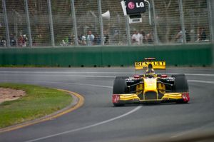 2010년 오스트레일리아 그랑프리에서 2위를 차지한 쿠비카