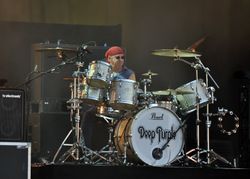 Pearl 사의 드럼 세트 (2013년)