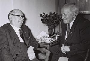 다니엘 프랑수아 말란, 오른쪽은 다비드 벤구리온(1953년)