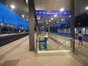 호에넴스 기차역