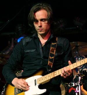 2013년 Enation과 함께 공연하는 잭슨