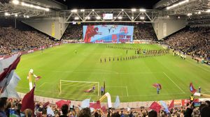 '에어본 기념' 축구 경기.