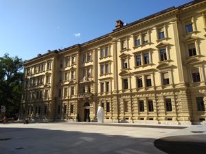 볼차노의 비드만 궁전, 자치 정부 청사