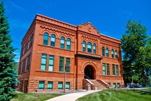 1894년에 건축된 엔지니어링 홀