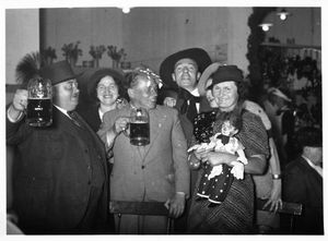 호프만은 알코올 중독 문제로 히틀러와 갈등을 겪게 되었다.