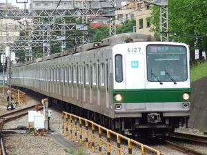 도쿄 지하철 627편성