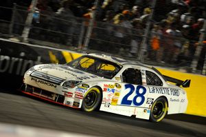 트래비스 크바필의 2008년 다링턴에서 포드 퓨전 스톡카