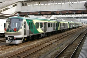 2007년 11월 도큐로 처음 인도된 7101편성과 7102편성