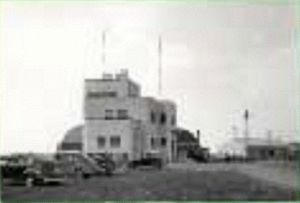 캐나다 교통부에서 건설한 리자이나 시립 공항 청사 및 관제탑