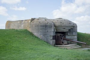 노르망디 롱게쉬르메르 포대의 15 cm 해군포를 위한 1943년 독일 포곽