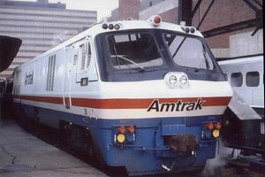 1980년 12월 뉴헤이븐과 보스턴 사이 Beacon Hill 서비스를 운행하는 Amtrak 기관차 38