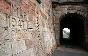 트렌트 다리 홍수 표지